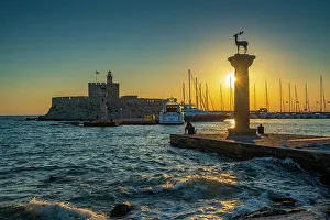 Fortress and Palace of the Grand Masters, UNESCO World Heritage Site, Rhodes  City, Rhodes, Dodecanese, Greek Islands, Greece, Europe - SuperStock