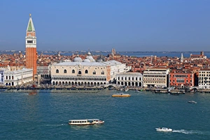 View towards Campanile and Doges Palace, Venice, UNESCO World Heritage Site, Veneto View towards Campanile and Doges Palace, Venice, UNESCO World Heritage Site, Veneto