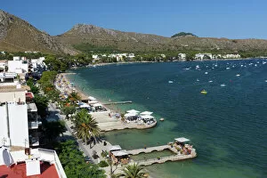 Coast Line Gallery: View over resort and bay, Port de Pollenca (Puerto Pollensa), Mallorca (Majorca)