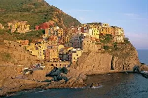 Related Images Collection: Village of Manarola, Cinque terre (UNESCO site), Ligurie, Italy