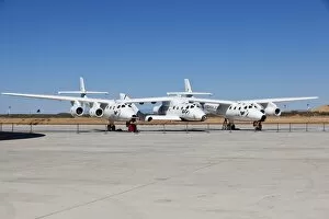 Images Dated 17th October 2011: Virgin Galactics White Knight 2 with Spaceship 2 on the runway at the Virgin Galactic Gateway