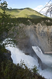 Virginia Falls, Nahanni National Park Reserve, Northwest Territories, Canada Virginia Falls, Nahanni National Park Reserve, Northwest Territories, Canada