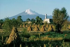 Puebla Gallery: The volcano of Popocatepetl