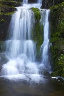 Images Dated 9th April 2012: Waterfall, Glen Artney, near Crieff, Perthshire, Scotland, United Kingdom, Europe