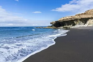 Fuerteventura Gallery: Waves crashing on cliffs at Ajuy volcanic beach, Fuerteventura, Canary Islands, Spain, Atlantic