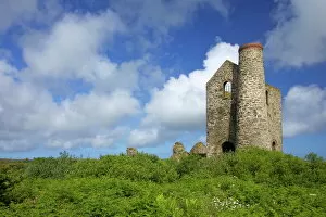 Images Dated 21st June 2011: Wheal Reath ruined Cornish tin mine engine house, Cripplesease near St
