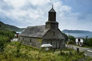 Images Dated 9th January 2011: The wooden church of Detif, UNESCO World Heritage Site, Chiloe, Chile, South America