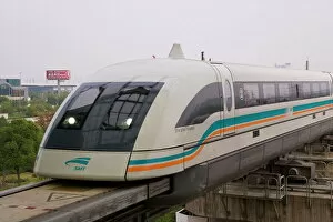 Rush Hour Gallery: Worlds first commercial Magnetic Levitation Train (Maglev), which runs from Shanghai International