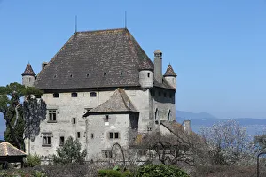 Yvoire, Lake Geneva, the Castle dating from the 14th century, Yvoire, Haute-Savoie Yvoire, Lake Geneva, the Castle dating from the 14th century, Yvoire, Haute-Savoie