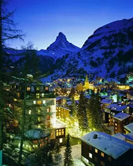Distance Collection: Zermatt and the Matterhorn mountain in winter