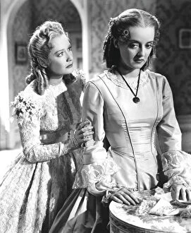 Images Dated 18th February 2010: Miriam Hopkins and Bette Davis in Edmund Gouldings The Old Maid (1939)