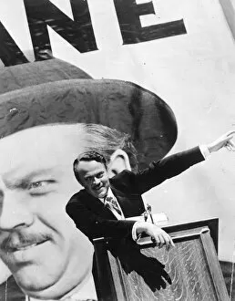 Images Dated 30th November 2011: Orson Welles in Citizen Kane (1941)