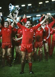 Football Gallery: Aberdeen captain Willie Morgan - 1983 Cup Winners Cup Final