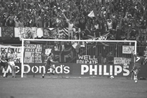 Andy Gray scores for Everton - 1985 Cup Winners Cup Final Andy Gray scores for Everton - 1985 Cup Winners Cup Final