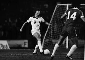 Images Dated 26th September 1978: Chelsea 1 NY Cosmos 1
