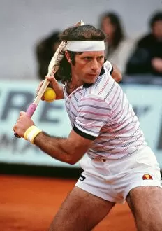 Images Dated 28th May 1981: Guillermo Vilas - 1981 French Open