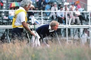 Images Dated 13th May 2009: Jack Nicklaus and his caddy at the 1977 Open