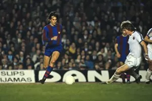 Images Dated 15th March 1978: Johan Cruyff takes on Aston Villa in the 1978 UEFA Cup