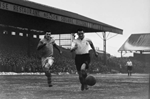 Leeds Uniteds Len Browning and Boltons Matt Gillies compete for the ball in the 1950 FA Leeds Uniteds Len Browning and Boltons Matt Gillies compete for the ball in the 1950 FA