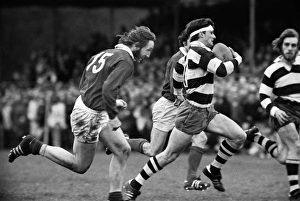 London Welshs JPR Williams chases Bristols Peter Knight London Welshs JPR Williams chases Bristols Peter Knight
