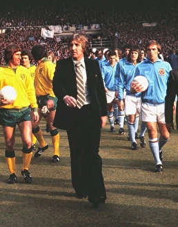 Norwich manager John Bond leads his team out for the 1975 League Cup Final Norwich manager John Bond leads his team out for the 1975 League Cup Final