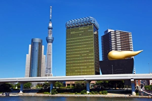 City skyline of Sumeda with the Tokyo Skytree Tower and the Asahi Beer Hall with City skyline of Sumeda with the Tokyo Skytree Tower and the Asahi Beer Hall with
