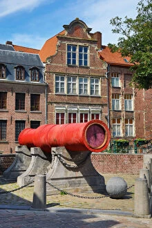 Cannons Collection: The Dulle Griet red cannon also known as Mad Meg in Grootcanonplein, Ghent, Belgium