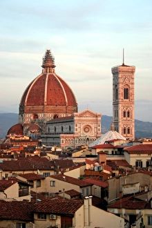 <b class=qtipBold><figcaption>Florence, Italy</figcaption></b><br>City skyline with the Duomo, Santa Maria del Fiore, Florence, Italy<br><em>© Paul Brown</em> Florence, Italy