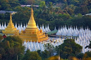 Gold stupa and white dhamma ceti shrines of Sandamuni Pagoda, Mandalay, Myanmar (Burma) Gold stupa and white dhamma ceti shrines of Sandamuni Pagoda, Mandalay, Myanmar (Burma)