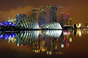 Gardens By The Bay Gallery: Singapore city skyline and Marina Bay Sands Hotel and Gardens