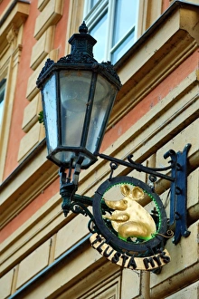 Street lamp and golden mouse sign for the Tlusta Mys (Fat Mouse), Prague, Czech Republic Street lamp and golden mouse sign for the Tlusta Mys (Fat Mouse), Prague, Czech Republic