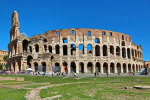 Images Dated 3rd October 2019: View of the Colosseum amphitheatre, Rome, Italy