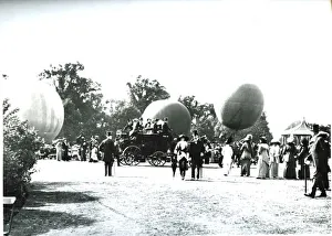 <b class=qtipBold><figcaption>1899 Richmond Balloon show</figcaption></b><br><br><em>© Flight Global 2009 - All Rights Reserved</em> 1899 Richmond Balloon show