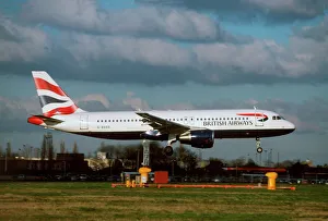 <b class=qtipBold><figcaption>Airbus A320</figcaption></b><br>spa a320<br><em>© Flight Global 2009 - All Rights Reserved</em> Airbus A320