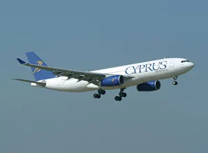<b class=qtipBold><figcaption>Airbus A330</figcaption></b><br>5B-DBS Cyprus Airways A330 on approach to London Gatwick<br><em>© Paul Dopson - APG Photography</em> Airbus A330