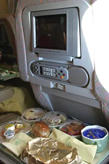 <b class=qtipBold><figcaption>Aircraft meal</figcaption></b><br><br><em>© Flight Global 2009 - All Rights Reserved</em> Aircraft meal