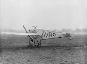 <b class=qtipBold><figcaption>Avro Type F Cabin Monoplane 1910</figcaption></b><br>Avro Type F Cabin Monoplane 1910 (c) Flight<br><em>© Flight Global 2009 - All Rights Reserved</em> Avro Type F Cabin Monoplane 1910