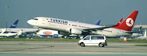 <b class=qtipBold><figcaption>Boeing 737-800</figcaption></b><br>rOTATE FOR tURKISH 737-800 tc-jge<br><em>© derbyphoter@gmail.com</em> Boeing 737-800
