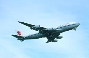 Images Dated 22nd December 2005: Boeing 747 400 Air China (c) Mackenzie The Flight Collection 020 8652 8888