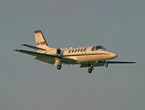 <b class=qtipBold><figcaption>CS-DHB</figcaption></b><br>Netjets Citation on short finals to land at BHX<br><em>© Flight Global 2009 - All Rights Reserved</em> CS-DHB