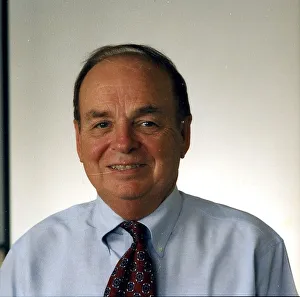 <b class=qtipBold><figcaption>Don Bateman</figcaption></b><br><em>© Flightglobal 2012</em> Don Bateman