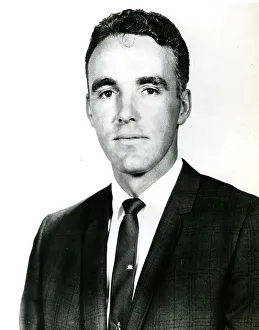 <b class=qtipBold><figcaption>Duane Graveline</figcaption></b><br>Scientist-Astronaut<br><em>© Flightglobal 2012</em> Duane Graveline