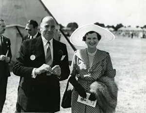 <b class=qtipBold><figcaption>Grahame-White</figcaption></b><br>Mr & Mrs Grahame<br><em>© Flightglobal 2012</em> Grahame-White