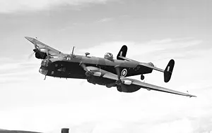 <b class=qtipBold><figcaption>Handley Page Halifax</figcaption></b><br>Handley Page, Halifax, HP, military, historical, bomber, action, a-a, 3/4, front, RAF, airforce, UK<br><em>© Flight Global 2009 - All Rights Reserved</em> Handley Page Halifax
