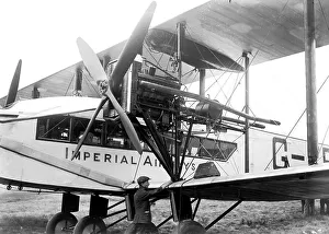 <b class=qtipBold><figcaption>Handley Page W8B</figcaption></b><br>Handley Page, HP, W8B, G-EBIX, Imperial, Airways, Imperial Airways, 1930, 1930s, Historical, Civil, Ceased, Ground, 3/4, Front, Airliner, UK<br><em>© Flight Global 2009 - All Rights Reserved</em> Handley Page W8B