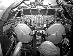 <b class=qtipBold><figcaption>De Havilland Comet</figcaption></b><br>De Havilland, DH, DH106, Comet, Cockpit, Flight, Deck, Interior, Historical, Civil, Hatfield, 1951, 1950s<br><em>© Flight Global 2009 - All Rights Reserved</em> De Havilland Comet