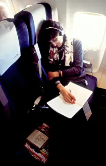 <b class=qtipBold><figcaption>Interiors: Sleeping Pax</figcaption></b><br>pax asleep Icelandair 727-2 Hoare<br><em>© Flight Global 2009 - All Rights Reserved</em> Interiors: Sleeping Pax