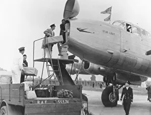 <b class=qtipBold><figcaption>Loading Avro Lancastrian</figcaption></b><br>Avro Lancastrian Star Light BSAA<br><em>© Flight Global 2009 - All Rights Reserved</em> Loading Avro Lancastrian
