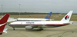 Images Dated 13th February 2003: Malaysian 777-300