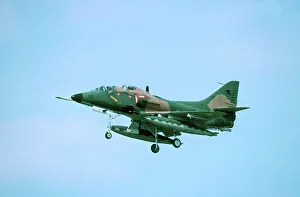 <b class=qtipBold><figcaption>MDC A4 Skyhawk</figcaption></b><br>singapore af foster cambrai ta45u<br><em>© Flight Global 2009 - All Rights Reserved</em> MDC A4 Skyhawk